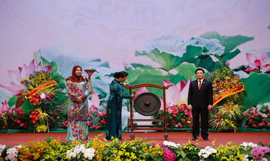 Chủ tịch Quốc hội Nguyễn Thị Kim Ngân đánh cồng khai mạc ASOSAI 14