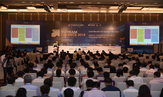 Vietnam Finance 2018 gồm Phiên Báo cáo toàn thể và 3 Phiên Chuyên đề với sự tham gia của 25 diễn giả trong nước, quốc tế