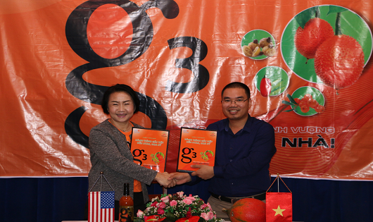 Nu Skin Việt Nam và Nafoods Group hợp tác phát triển bền vững vùng nguyên liệu gấc