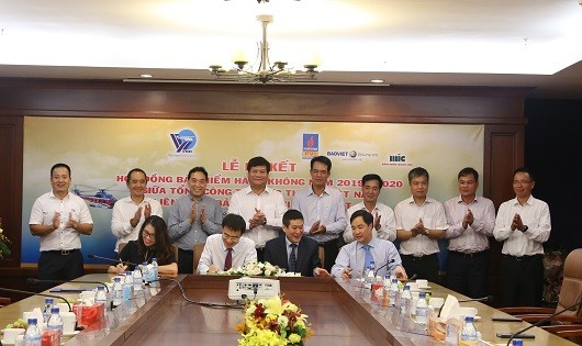 Liên danh Bảo hiểm PVI- Bảo Việt- MIC ký hợp đồng bảo hiểm hàng không với VNH