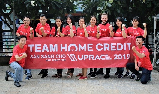 Tham gia UpRace bên cạnh mục đích chung tay đóng góp cho cộng đồng, Home Credit còn muốn lan tỏa tinh thần sống khỏe trong đội ngũ gần 9.000 nhân viên