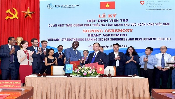 Ngân hàng Thế giới và Thụy Sỹ Hỗ trợ Việt Nam 2,2 triệu USD phát triển ngành Ngân hàng