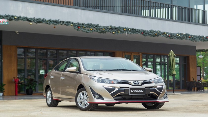  Toyota Vios, mẫu xe tiếp tục giữ vị trí số 1 về doanh số trong toàn thị trường,đã ghi nhận sự sút giảm khi chỉ bán ra 2.293 xe, giảm gần 900 xe so với cùng kỳ năm ngoái