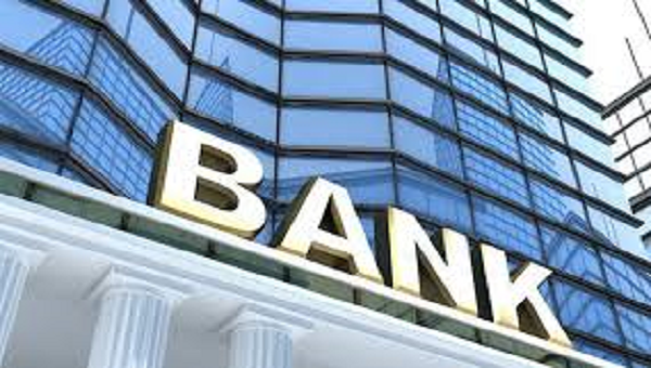 Giảm 50% lệ phí cấp phép thành lập và hoạt động của ngân hàng, tổ chức tín dụng phi ngân hàng