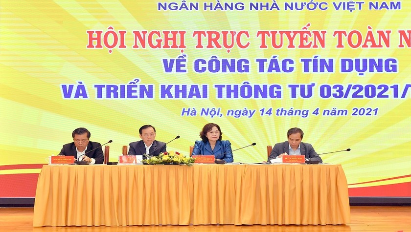 Thống đốc NHNN Nguyễn Thị Hồng chủ trì Hội nghị.