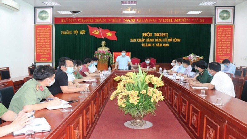 Chủ tịch UBND tỉnh Lê Duy Thành làm việc với TP Vĩnh Yên về công tác phòng, chống dịch Covid-19.