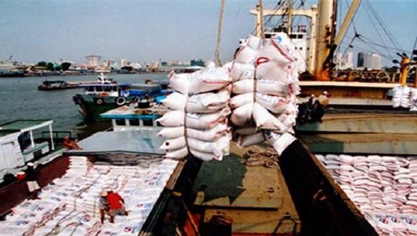 Trình Chính phủ ban hành Chỉ thị về tăng cường công tác xuất khẩu gạo