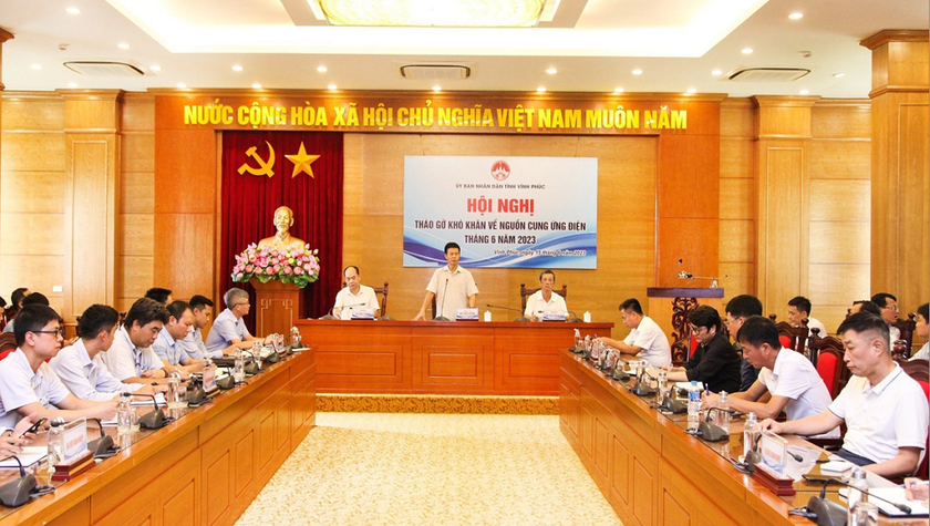 Ông Vũ Chí Giang – Phó Chủ tịch UBND tỉnh Vĩnh Phúc chủ trì Hội nghị