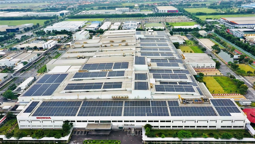 Trong năm 2023, HVN đã chính thức đưa vào vận hành Hệ thống điện áp mái tại 2 nhà máy Vĩnh Phúc và Hà Nam với tổng công suất 8MWp (ảnh:HVN)