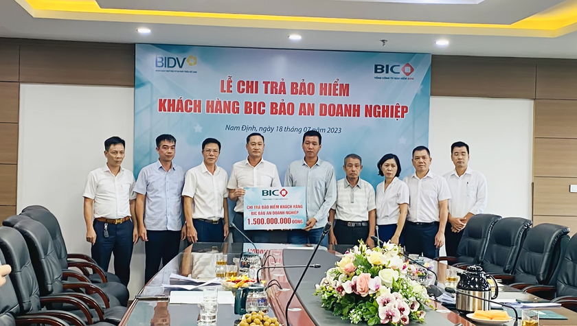 BIC chi trả 1,5 tỷ đồng quyền lợi bảo hiểm BIC Bảo an Doanh nghiệp cho khách hàng tại Nam Định.