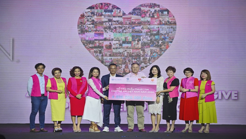 Với 4.886.000.000 đồng vừa trao tại sự kiện, Nu Skin Việt Nam nâng tổng số tài trợ cho chương trình lên đến hơn 41 tỷ đồng tính từ 2013.