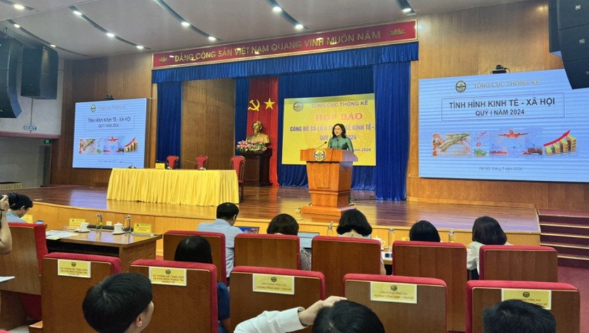 Bà Nguyễn Thị Hương, Tổng cục trưởng TCTK chủ trì họp báo
