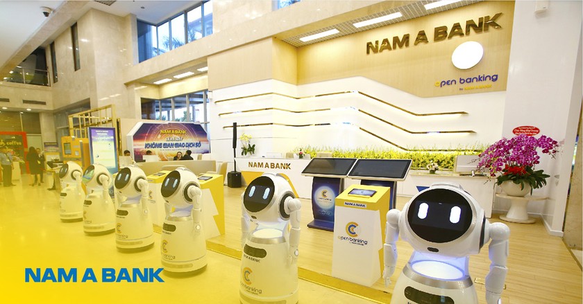 Nam Á Bank ngân hàng đầu tiên sử dụng robot vào giao dịch. (Ảnh: Nam Á Bank)