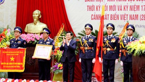 Chủ tịch nước trao tặng danh hiệu Anh hùng lực lượng vũ trang nhân dân thời kỳ đổi mới cho Lực lượng Cảnh sát biển Việt Nam.