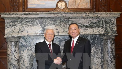 Tổng Bí thư Nguyễn Phú Trọng hội kiến Chủ tịch Thượng viện Nhật Bản Yamazaki Masaaki. (Ảnh: Trí Dũng/TTXVN)