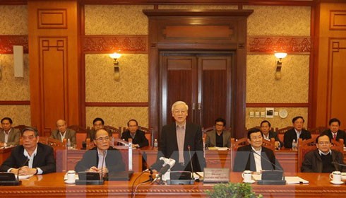 Tổng Bí thư Nguyễn Phú Trọng, Trưởng Tiểu ban Văn kiện chủ trì cuộc họp.