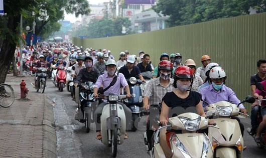Chính phủ đồng ý bỏ phí đường bộ với xe máy, mô tô từ 5/6