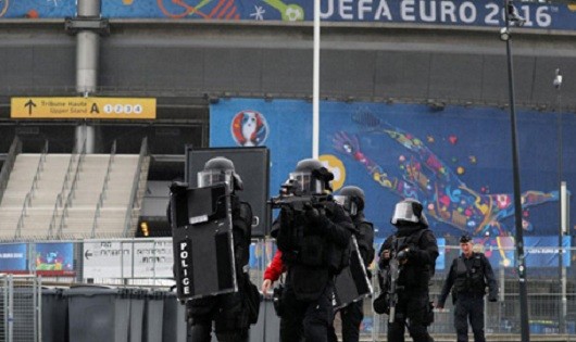 'Sốc': 82 nhân viên an ninh phục vụ Euro tình nghi là khủng bố