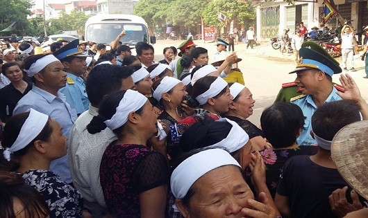 Xúc động cảnh quê hương đón liệt sỹ Trần Quang Khải trở về