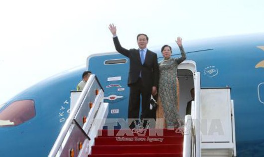 Chủ tịch nước Trần Đại Quang bắt đầu chuyến thăm nước ngoài đầu tiên