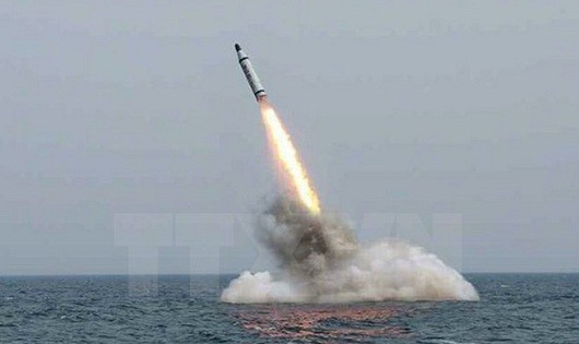 Nhân lúc lãnh đạo G20 họp, Triều Tiên phóng 3 quả tên lửa đạn đạo