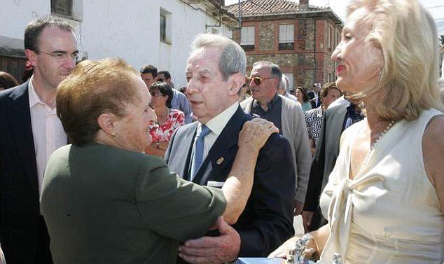 Ông Fernández đã biến những người dân tại quê hương mình trở thành triệu phú.