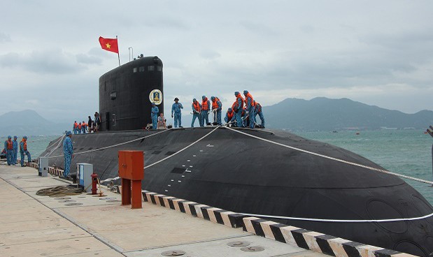 Hình ảnh ấn tượng về tàu ngầm lớp kilo mới của Hải quân Việt Nam