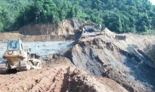 Chỉ đạo của Phó Thủ tướng về xử lý vụ vỡ đập bùn ở Nghệ An