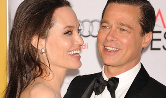 Angelina Jolie - Brad Pitt hóa giải 'cuộc chiến ly hôn' vì con