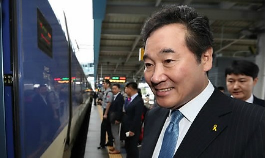 Ông Lee Nak-yon vừa được Tổng thống Moon Jae-in bổ nhiệm giữ chức Thủ tướng Hàn Quốc.