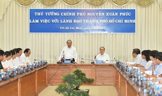 Thủ tướng Nguyễn Xuân Phúc đặt mục tiêu cho TP HCM