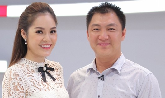 Dương Cẩm Lynh bên ông xã - nhà sản xuất phim Anh Khoa.