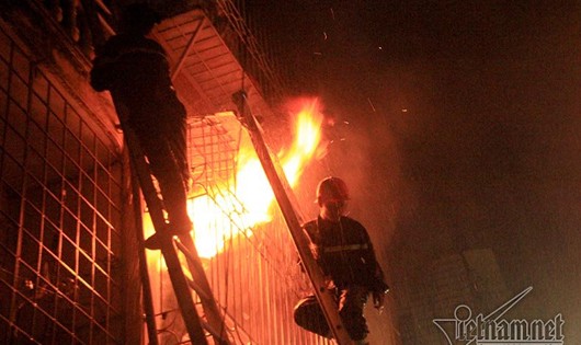 2 người chết cháy trong ngôi nhà cao tầng ở Hà Nội 