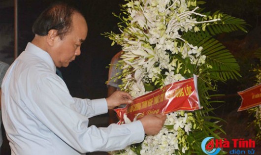 Thủ tướng Nguyễn Xuân Phúc tri ân liệt sỹ Ngã ba Đồng Lộc
