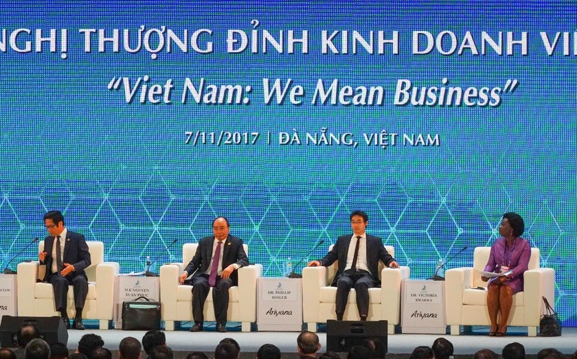 Thủ tướng Nguyễn Xuân Phúc dự Hội nghị Thượng đỉnh Kinh doanh Việt Nam