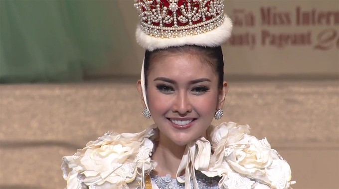 Chiêm ngưỡng vẻ đẹp Á Đông của tân Hoa hậu Quốc tế
