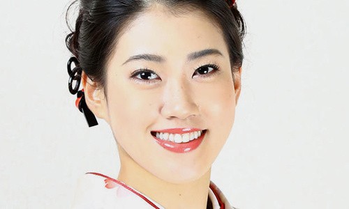 Cô gái 23 tuổi lên ngôi hoa hậu Nhật Bản