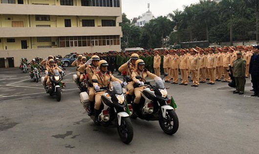Các lực lượng tiến hành ra quân. Ảnh: Cổng giao tiếp điện tử UBND Thành phố Hà Nội.