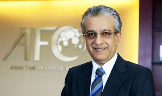 Chủ tịch Liên đoàn bóng đá châu Á Salman Bin Ibrahim Al-Khalifa.