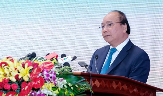 Thủ tướng Chính phủ Nguyễn Xuân Phúc phát biểu tại Hội nghị xúc tiến đầu tư năm 2018 của tỉnh Sóc Trăng.