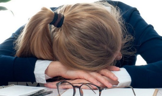 Nữ nhân viên công sở tại Mỹ 'tham ô' hàng nghìn giờ làm để... ngủ
