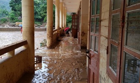 Một ngôi trường ở Sơn La bị mưa ngập. Ảnh: VOV.