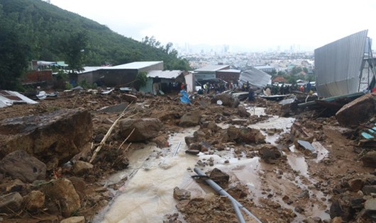 Còn 5 người mất tích do hoàn lưu bão số 8 ở Nha Trang
