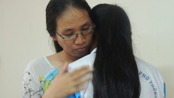 'Cô giáo câm lặng' ở TP HCM lại có hành vi phản giáo dục