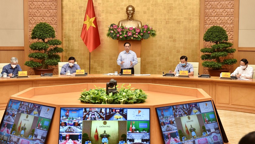 Thủ tướng chủ trì họp trực tuyến với hơn 1.000 xã, phường về công tác phòng, chống dịch. Ảnh: Chinhphu.vn