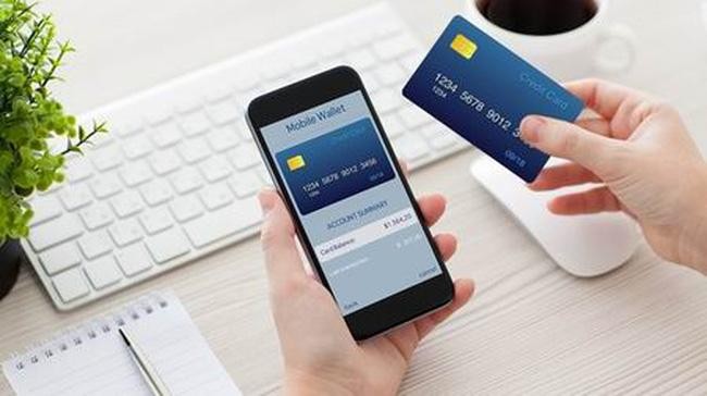 Từ 1/1/2022, người dân có thể mở thẻ ngân hàng bằng hình thức online.