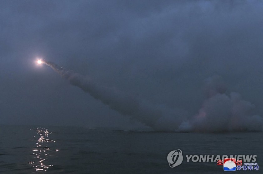 Triều Tiên tuyên bố phóng thành công 2 tên lửa hành trình, quân đội Hàn Quốc vào 'thế' sẵn sàng