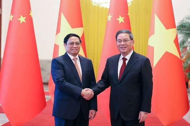 Thủ tướng Phạm Minh Chính và Thủ tướng Trung Quốc Lý Cường - Ảnh: VGP/Nhật Bắc