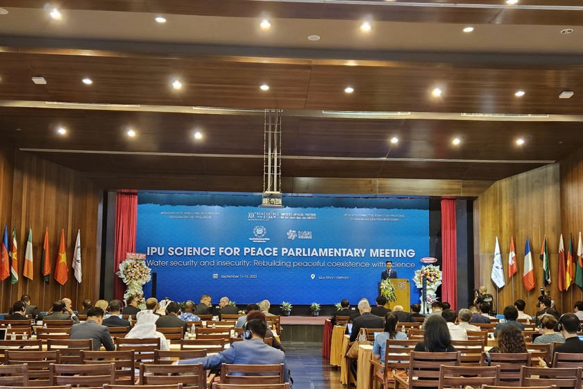 Quang cảnh Hội thảo “Khoa học vì hoà bình”