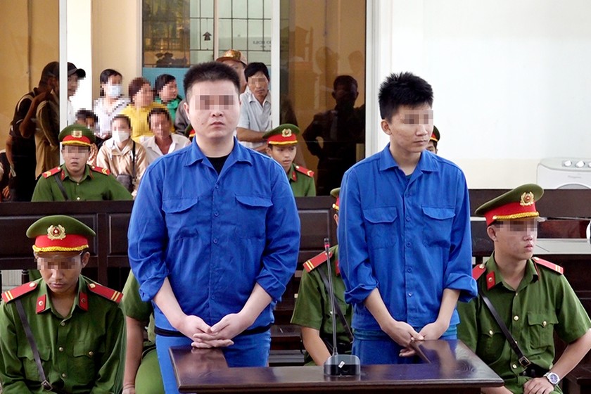 Hai bị cáo Lưu Nhật Huy và Võ Thanh Kiệt